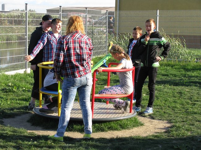 Biesiada wyszła im na zdrowie - zdjęcia