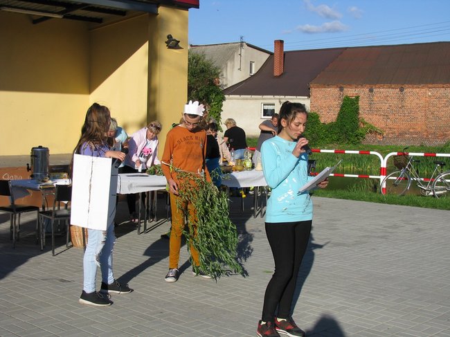 Biesiada wyszła im na zdrowie - zdjęcia