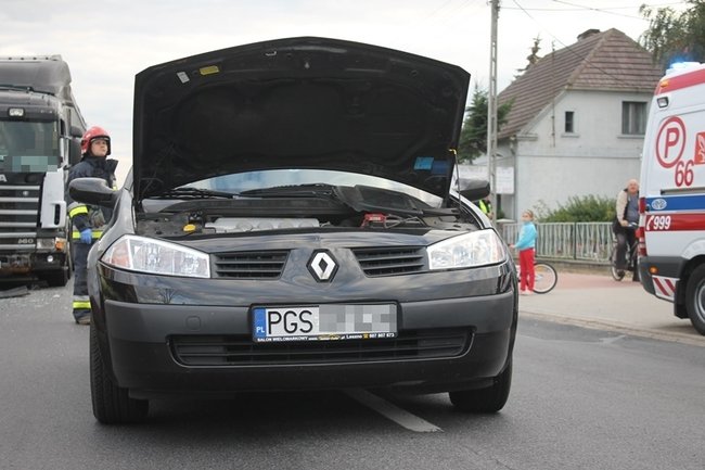 Kierowca renault w szpitalu - zdjęcia