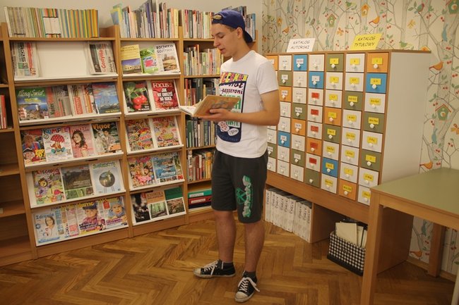 Koń, biedronka i rycerz czytają bajki - zdjęcia