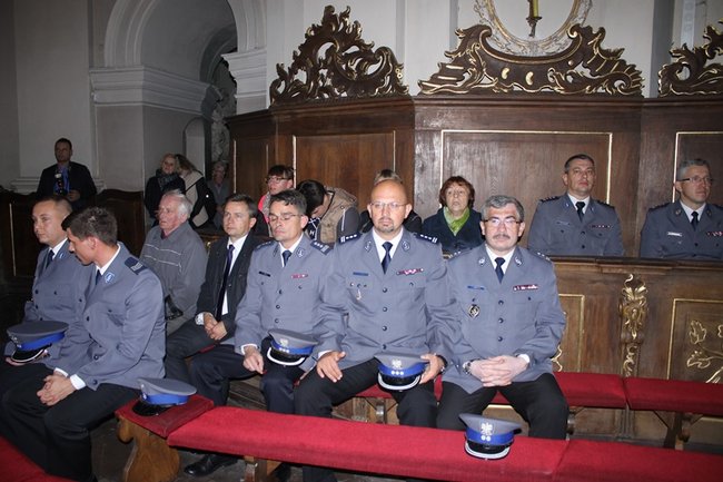 Policjanci mają kapelana - zdjęcia
