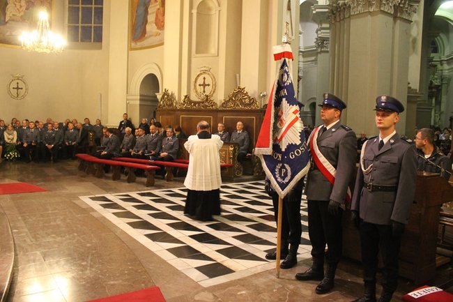 Policjanci mają kapelana - zdjęcia