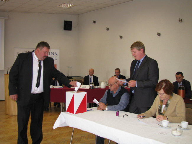 Wybrany w tajnym głosowaniu - zdjęcia