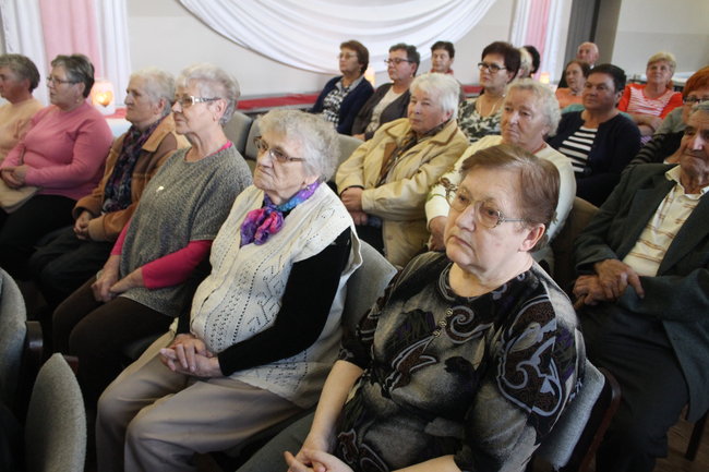 Jesień życia nie musi być samotna - zdjęcia