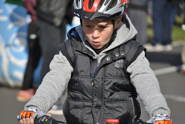 Rowerami po torze kartingowym ? zdjęcia