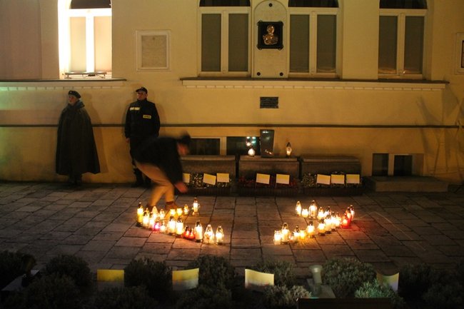 Uczcili pamięć Papieża Polaka - zdjęcia