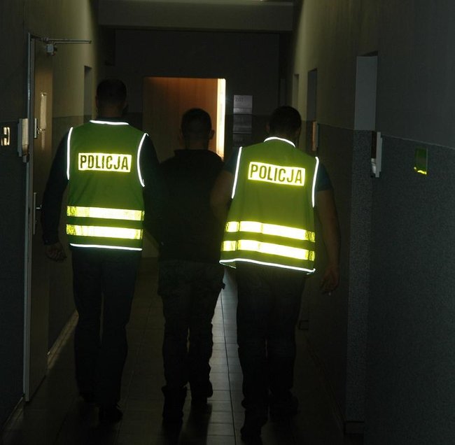 Policjanci rozbili gang - zdjęcia/film