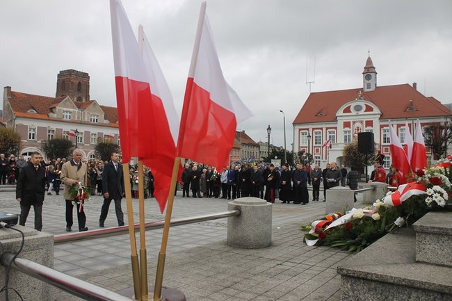 Nie sercem i szablą, ale piórem i rozumem...