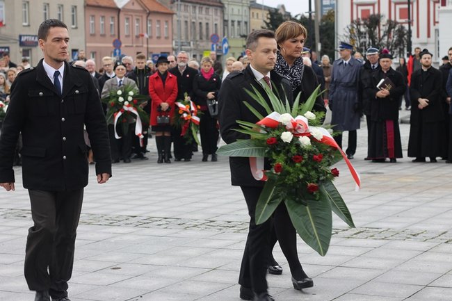 Nie sercem i szablą, ale piórem i rozumem...