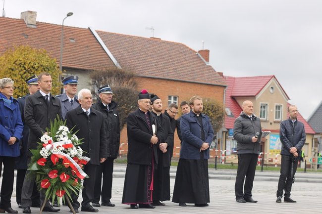 Nie sercem i szablą, ale piórem i rozumem...