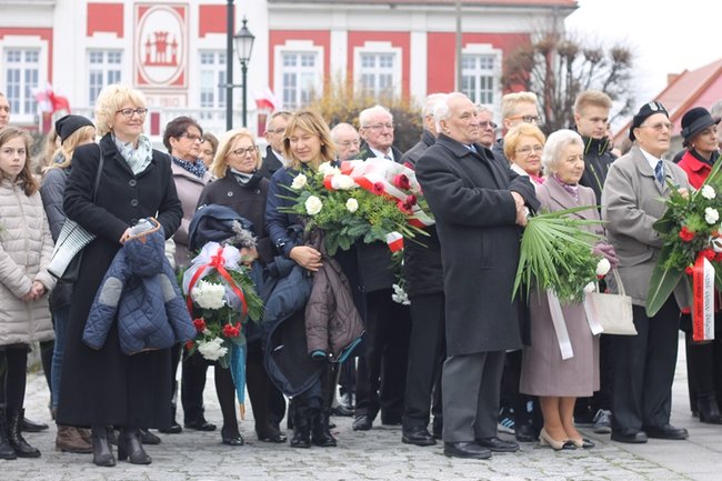 Nie sercem i szablą, ale piórem i rozumem...