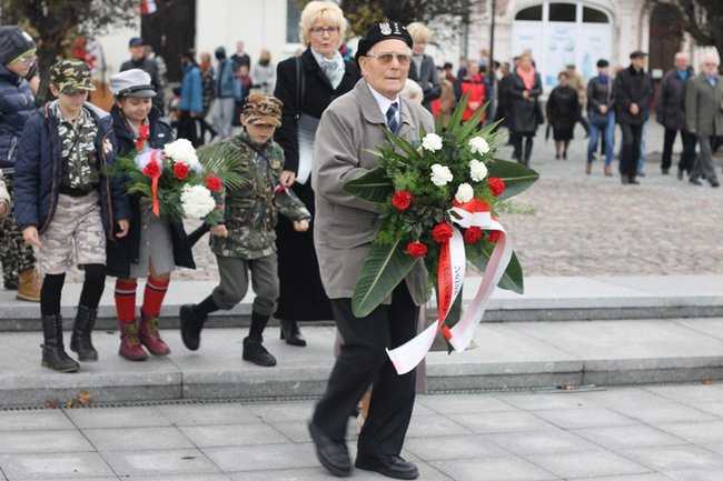 Nie sercem i szablą, ale piórem i rozumem...