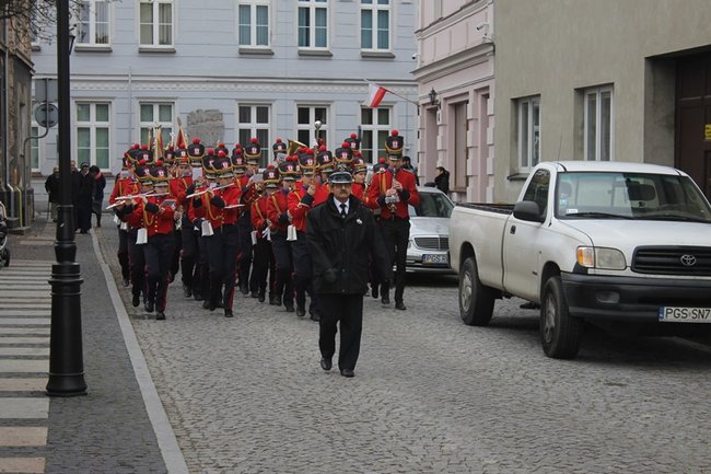 Nie sercem i szablą, ale piórem i rozumem...