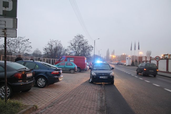 Kolizja na skrzyżowaniu - zdjęcia