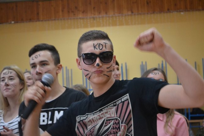 Dzień rozpoczął sie normalnie - zdjęcia