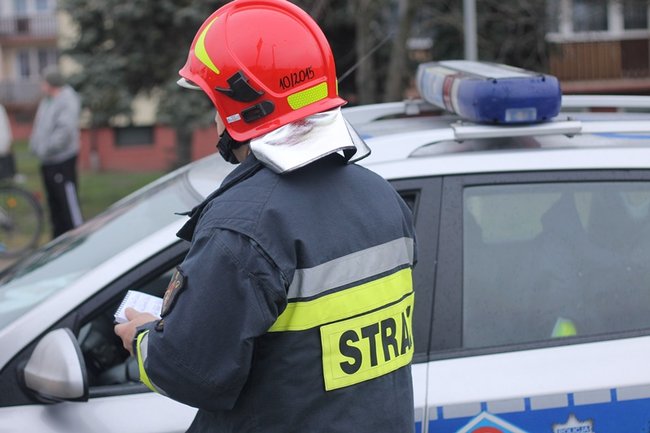 Wyprzedzała na skrzyżowaniu? - zdjęcia