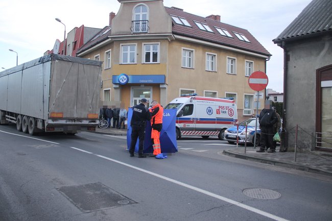 Śmierć pod kołami tira - zdjęcia