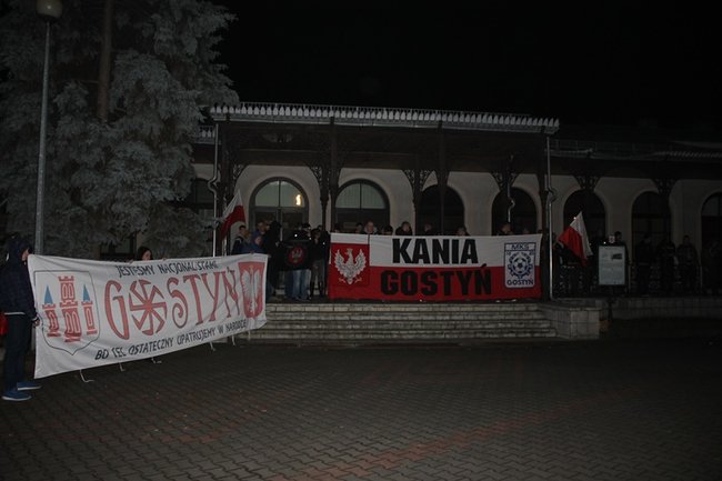Uczcili pamięć Powstańców - zdjęcia