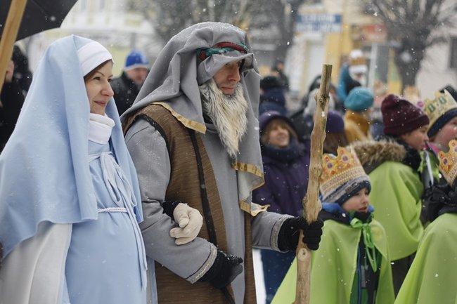 Barwny Orszak przeszedł ulicami miasta
