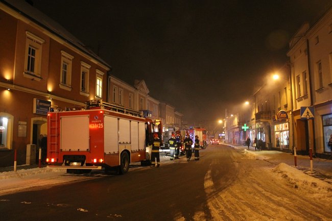 Pożar w centrum miasta - zdjęcia