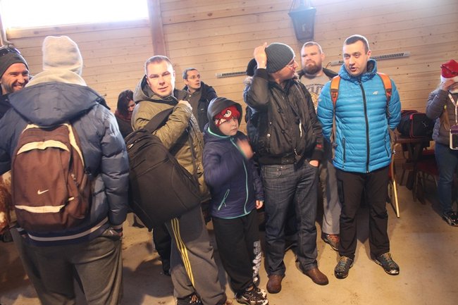 Zbierali datki w lodowatej wodzie - zdjęcia