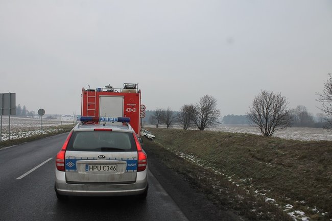 Jechała za szybko, wypadła z drogi? - zdjęcia