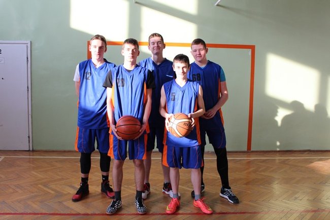 Noworoczny basket ? zdjęcia