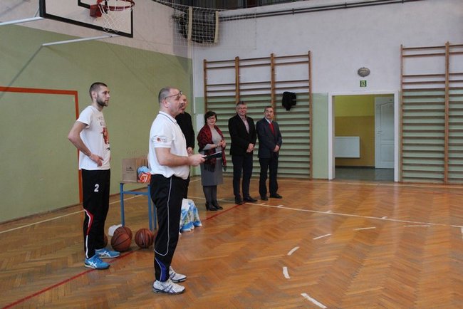 Noworoczny basket ? zdjęcia