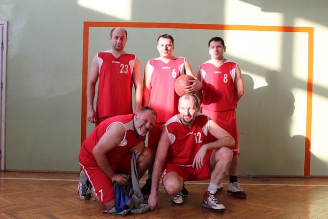 Noworoczny basket ? zdjęcia