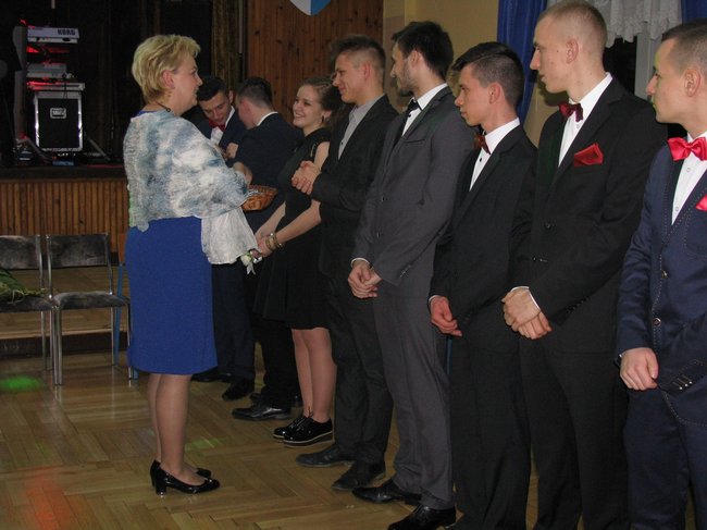 Studniówka z sukcesem w tle - zdjęcia