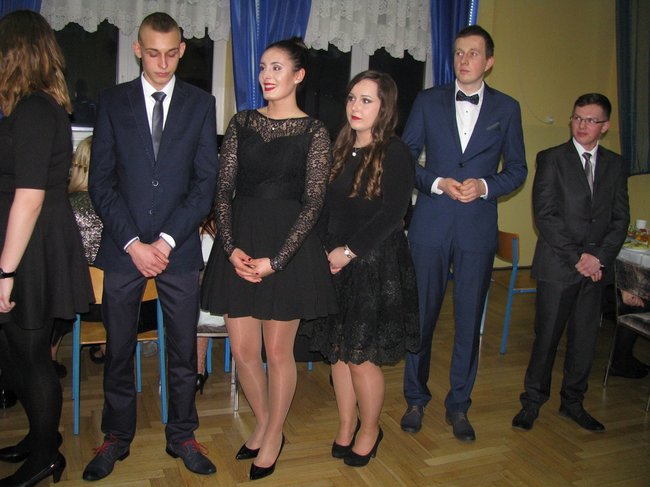 Studniówka z sukcesem w tle - zdjęcia