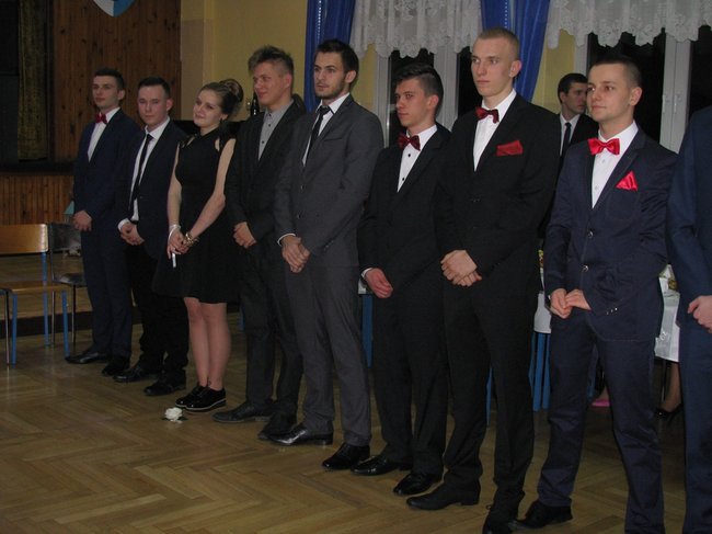 Studniówka z sukcesem w tle - zdjęcia