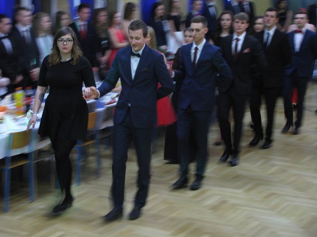 Studniówka z sukcesem w tle - zdjęcia