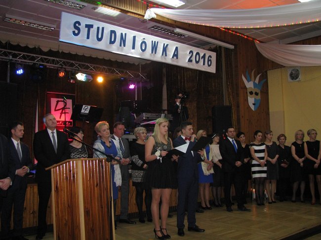 Studniówka z sukcesem w tle - zdjęcia
