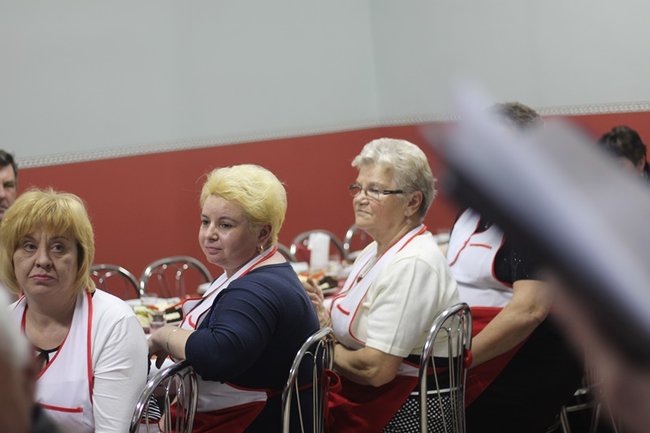 Wyrwały seniorów z domu - zdjęcia