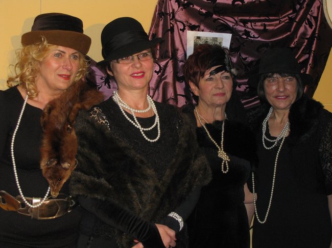 Świętowali w stylu retro - zdjęcia