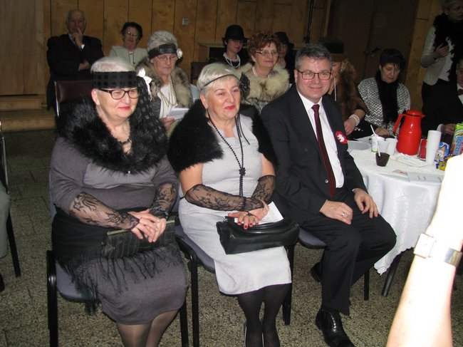 Świętowali w stylu retro - zdjęcia