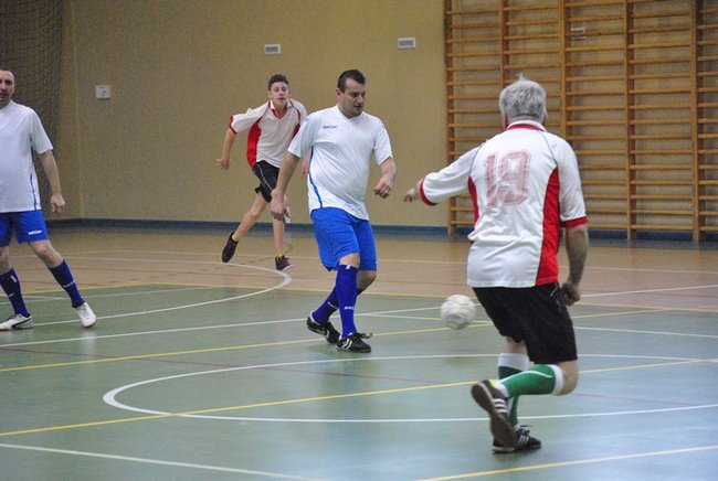 Biegali za piłką jak do pożaru ? zdjęcia