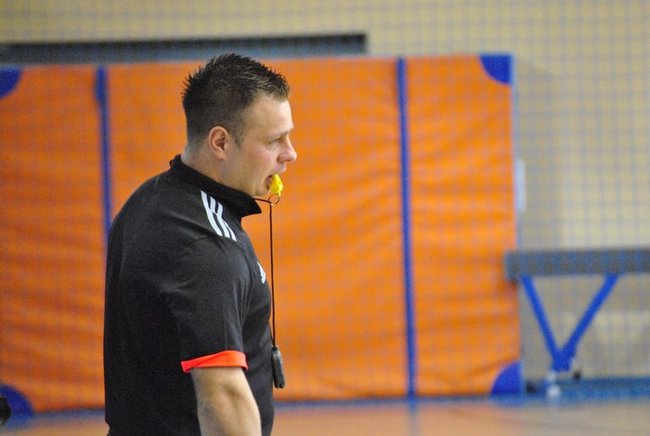 Biegali za piłką jak do pożaru ? zdjęcia