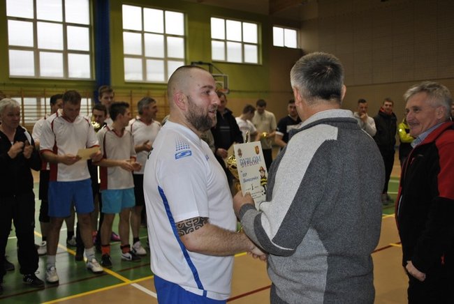 Biegali za piłką jak do pożaru ? zdjęcia