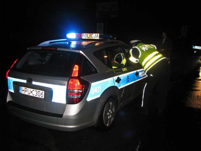 Dwoje dzieci potrąconych na pasach