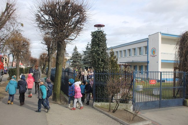 Ewakuowano przedszkole - zdjęcia