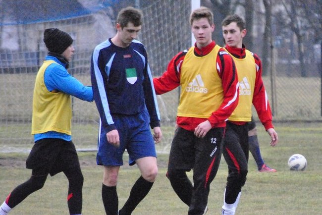 Osłabieni w defensywie ? zdjęcia
