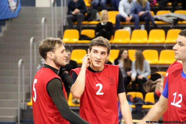 Nie zachwycili, ale trzy punkty zdobyli ? zdjęcia