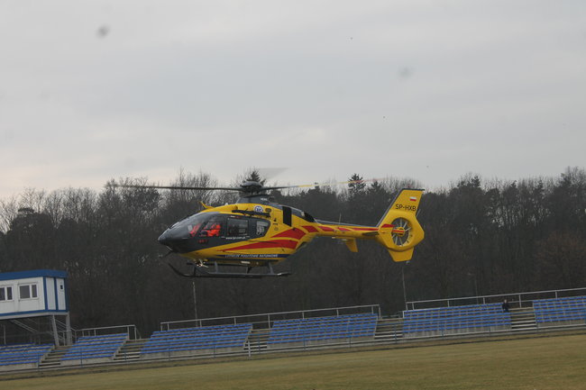 Helikopter zabrał poparzone dziecko