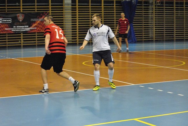 Liderzy odskoczyli