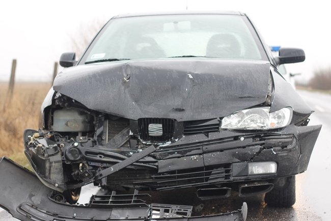 Wcześniej wyprzedzał ciągnik - zdjęcia