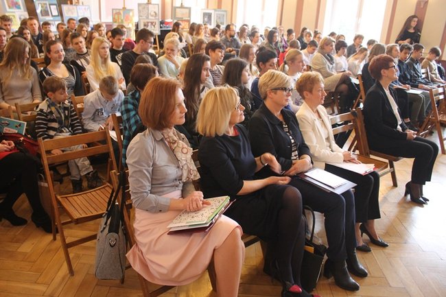 Patrzą na rzeczywistość inaczej - zdjęcia