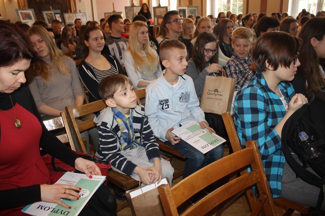 Patrzą na rzeczywistość inaczej - zdjęcia