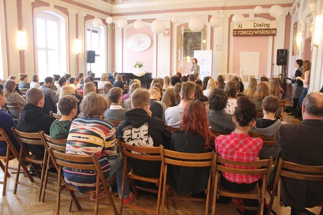 Patrzą na rzeczywistość inaczej - zdjęcia